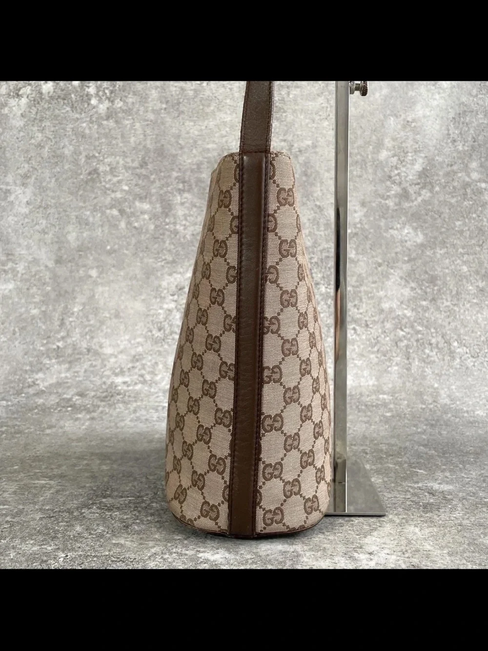 Gucci Brown/Beige GG Supreme Shoulder Bag